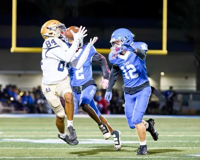 Vista Murrieta’s WR Payton Mercadal (84) torches the Norco defense on a go route that takes him to the house